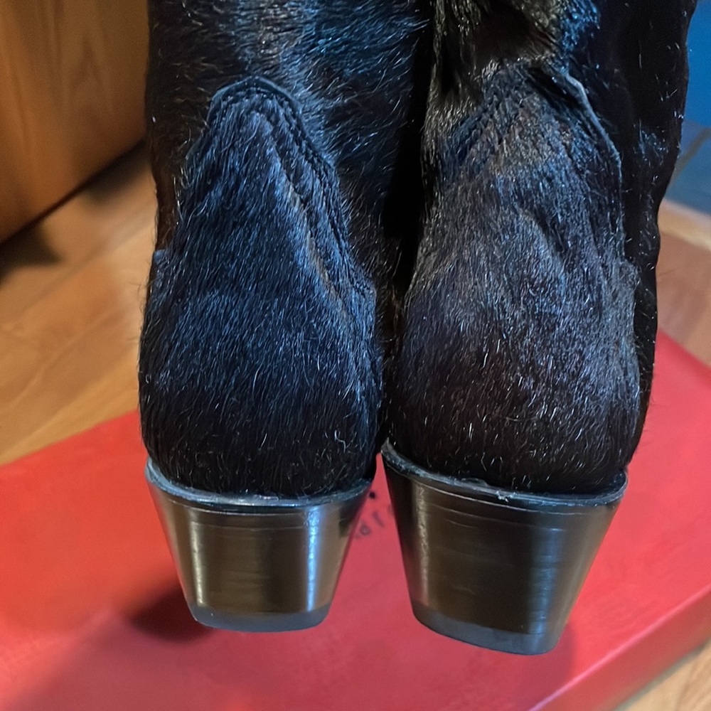 Donald J Pliner Boots - Picture 3 of 9